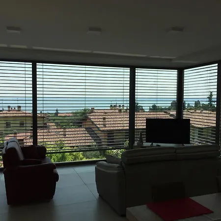 Attico La Pergola Appartement