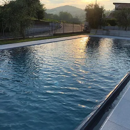 Attico La Pergola Appartement Moniga del Garda